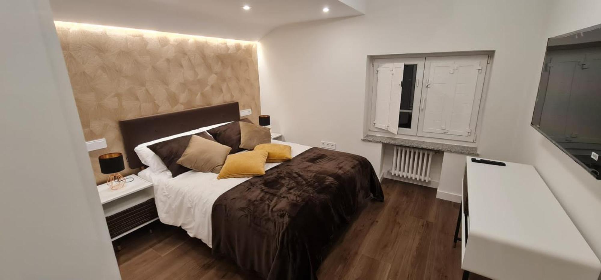 Atico De Diseno En El Centro Daire Oviedo Dış mekan fotoğraf