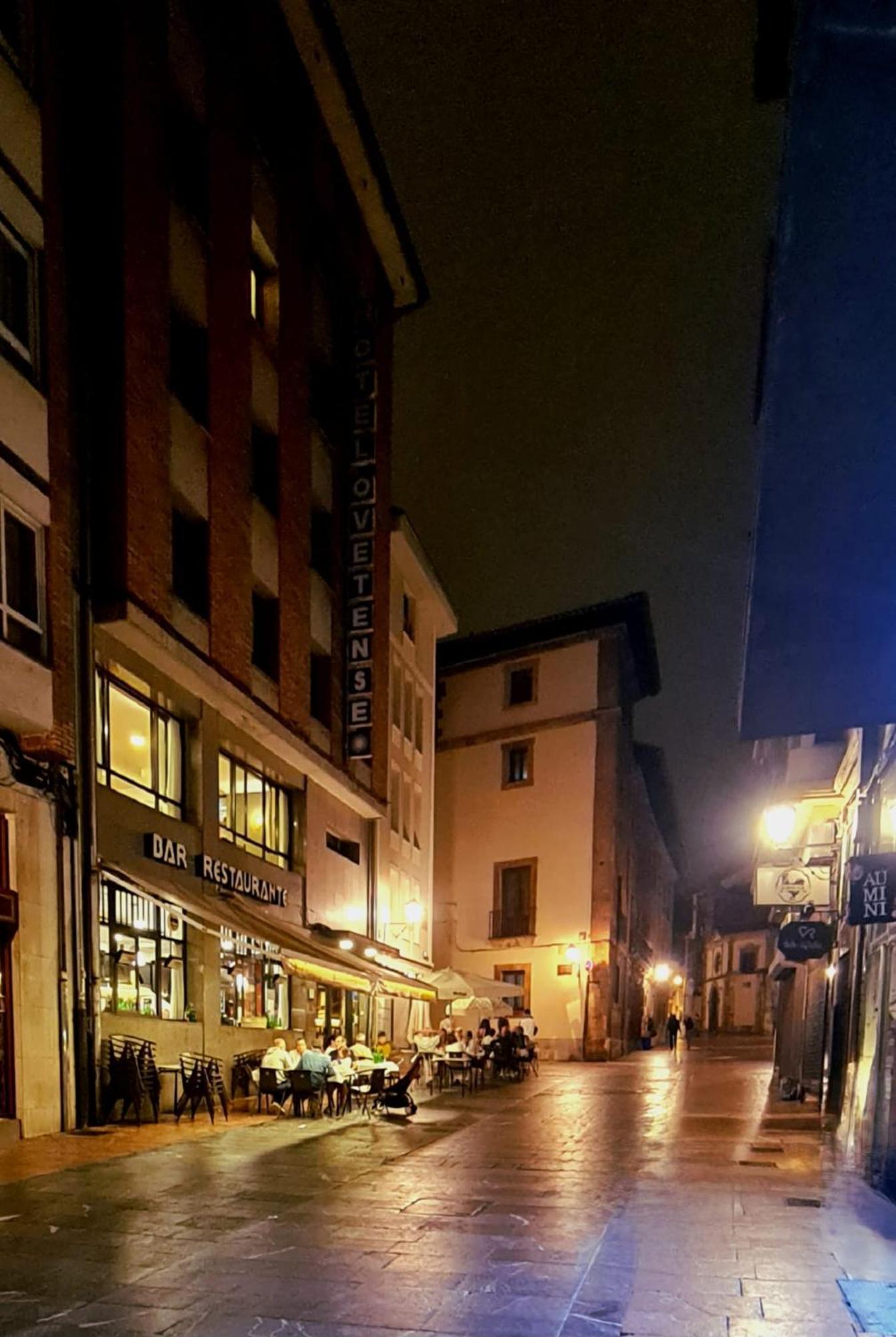 Atico De Diseno En El Centro Daire Oviedo Dış mekan fotoğraf
